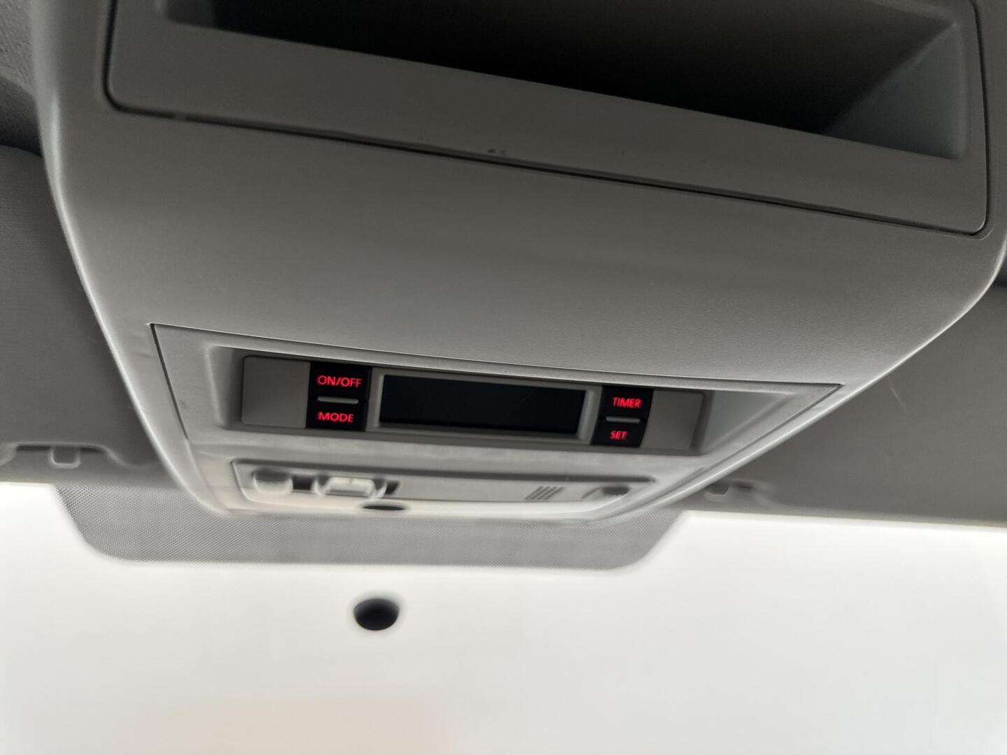 VOLKSWAGEN Transporter 2010