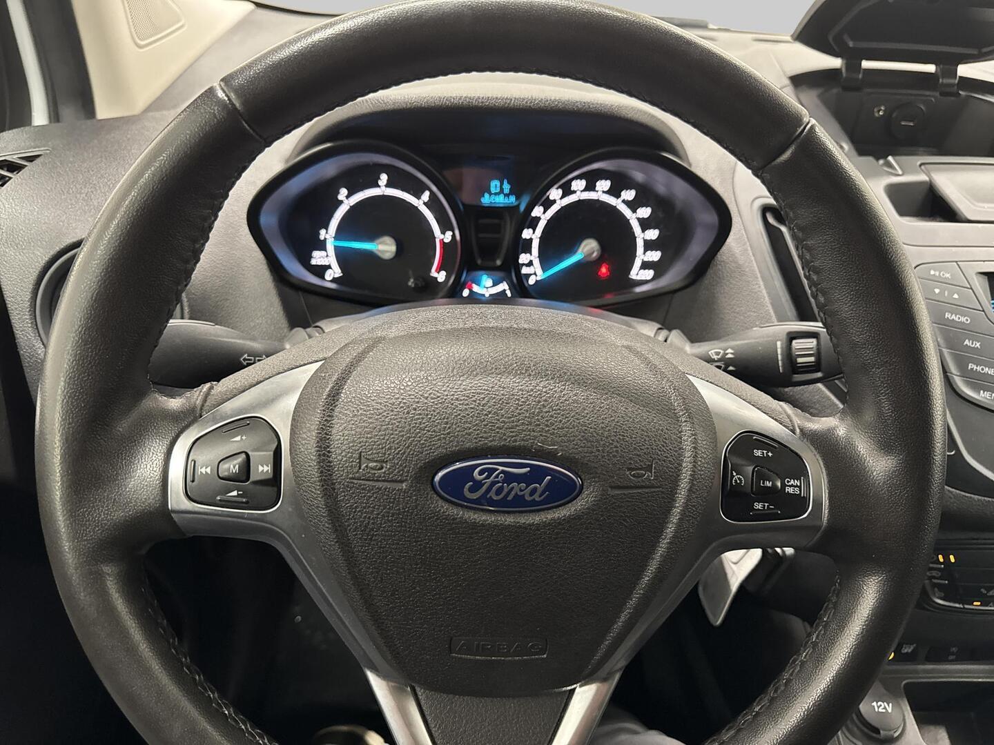 FORD TRANSIT COURIER 2023