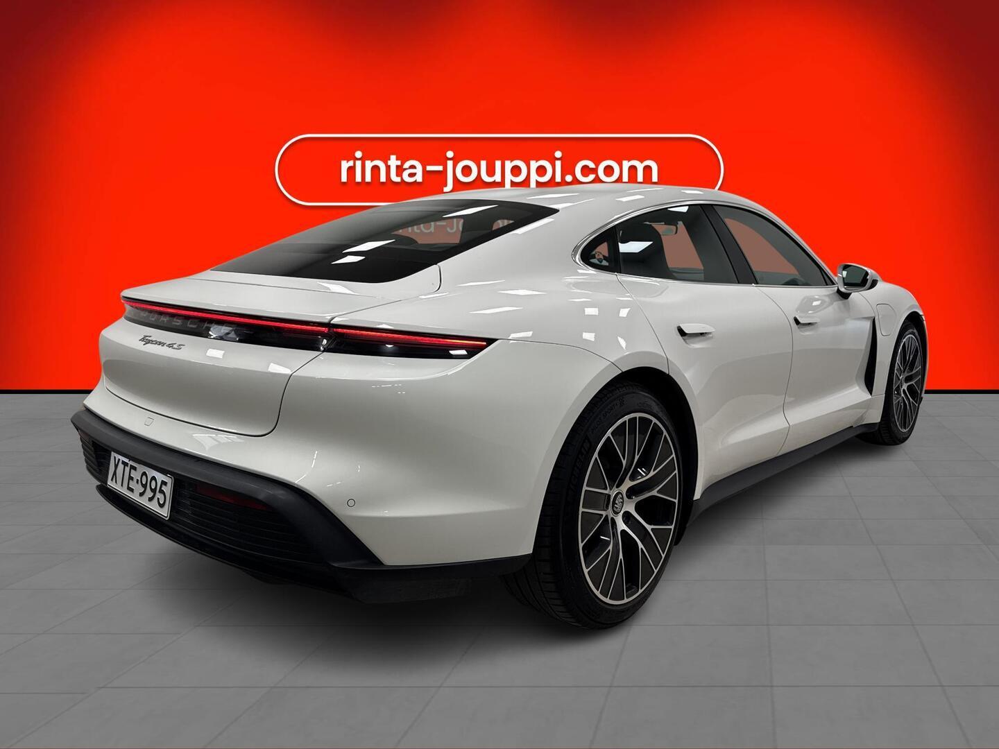 PORSCHE Taycan 2020