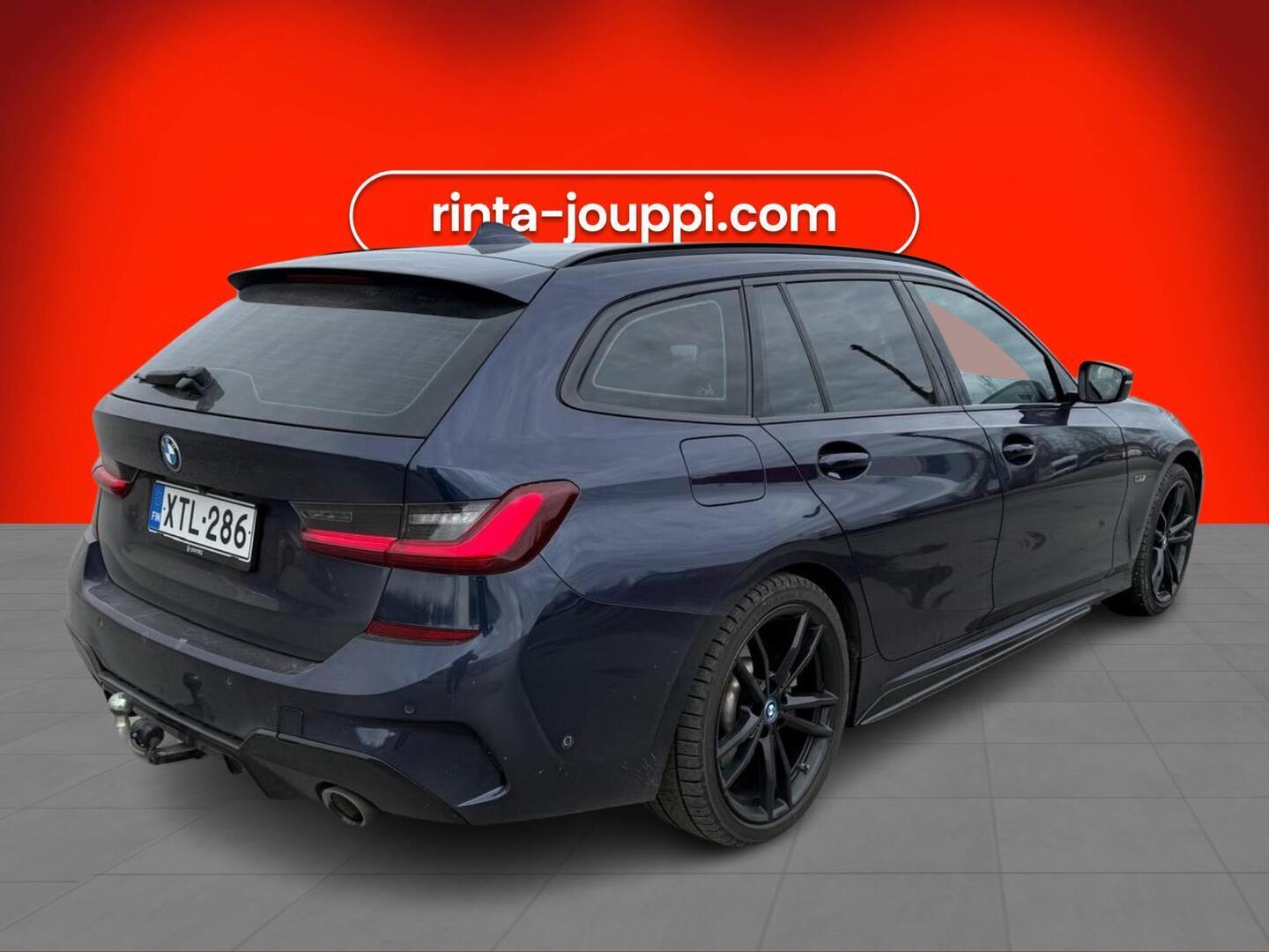BMW 330 2021