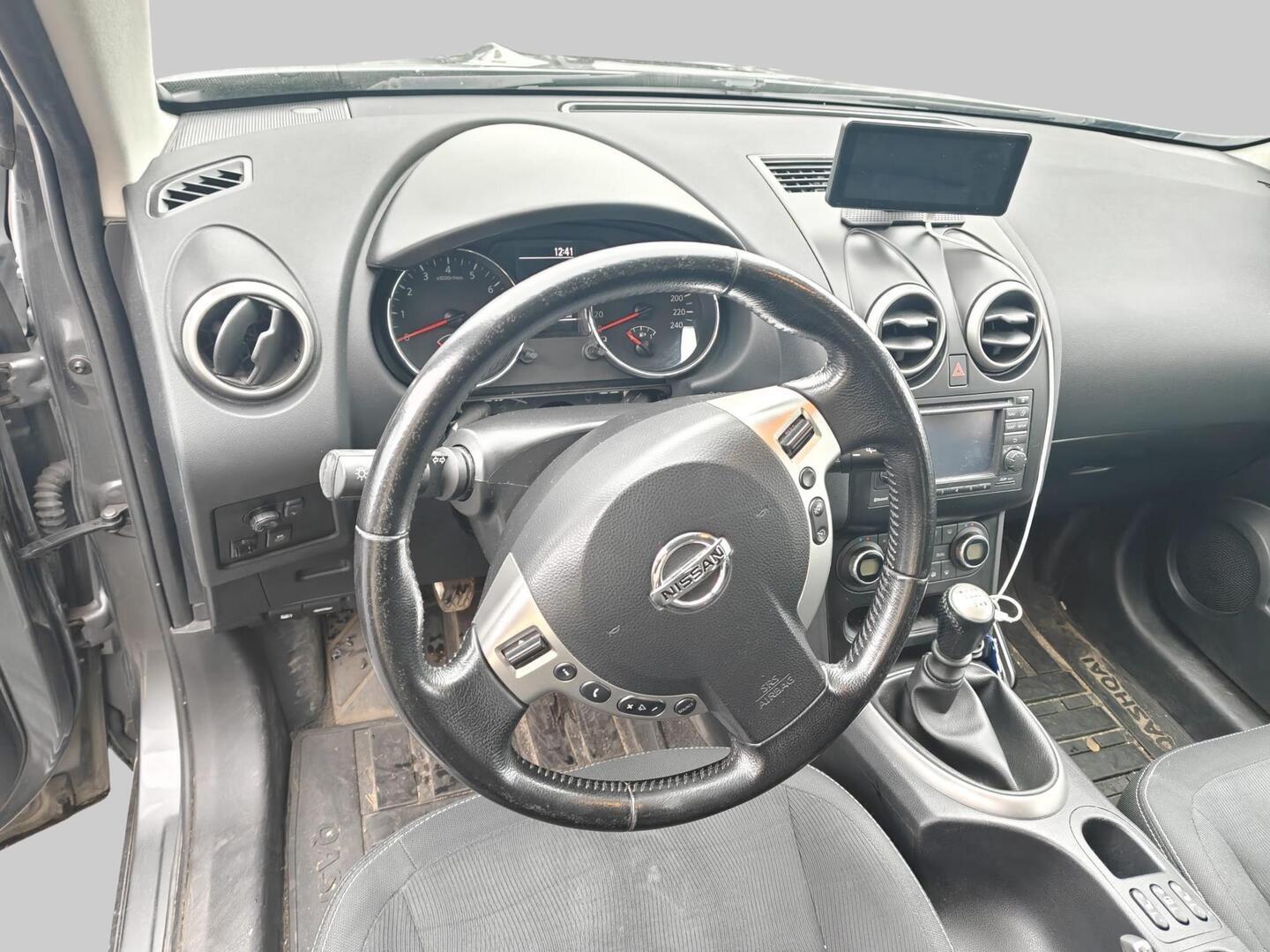 NISSAN Qashqai 2011
