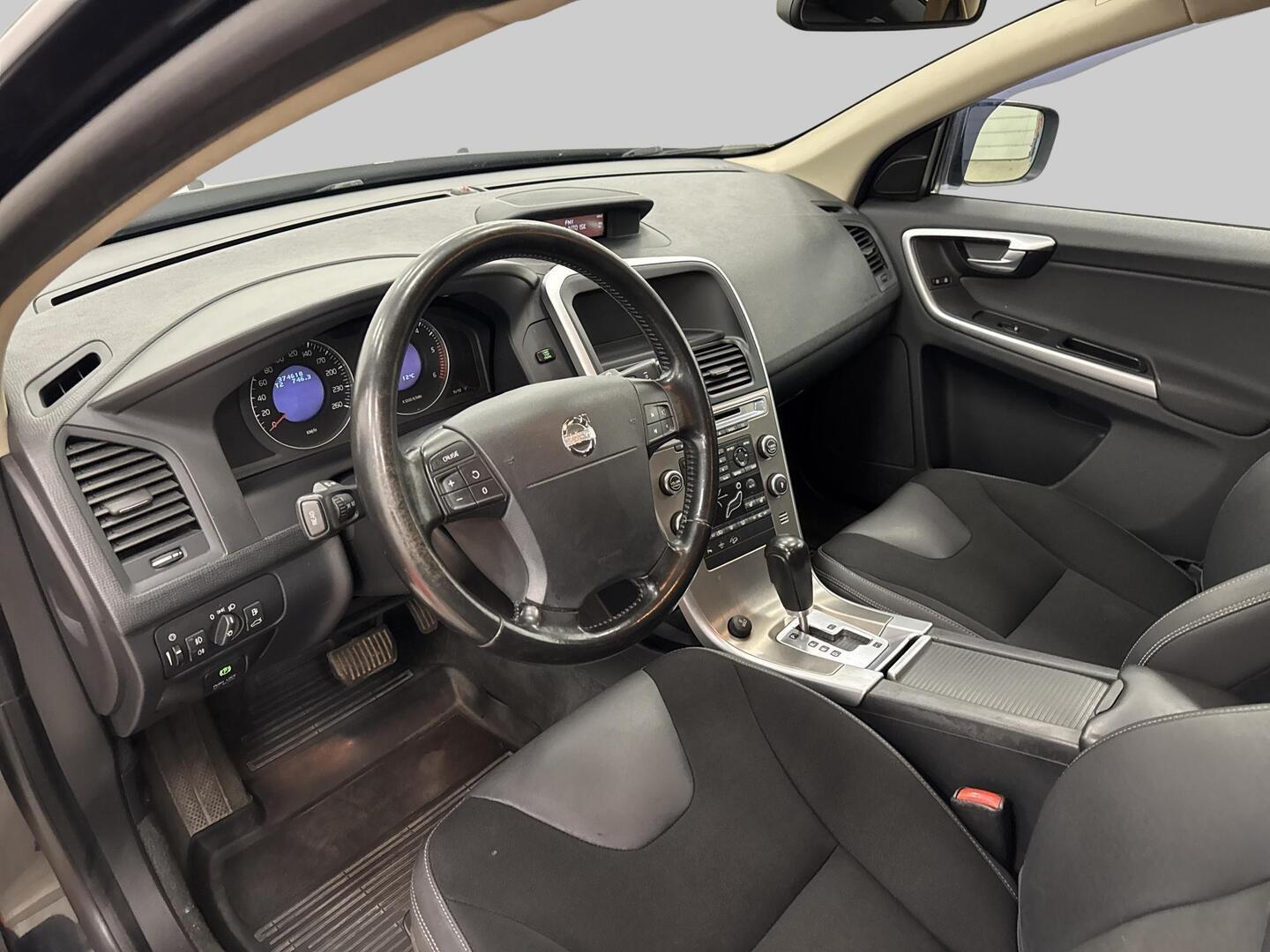 VOLVO XC60 2009