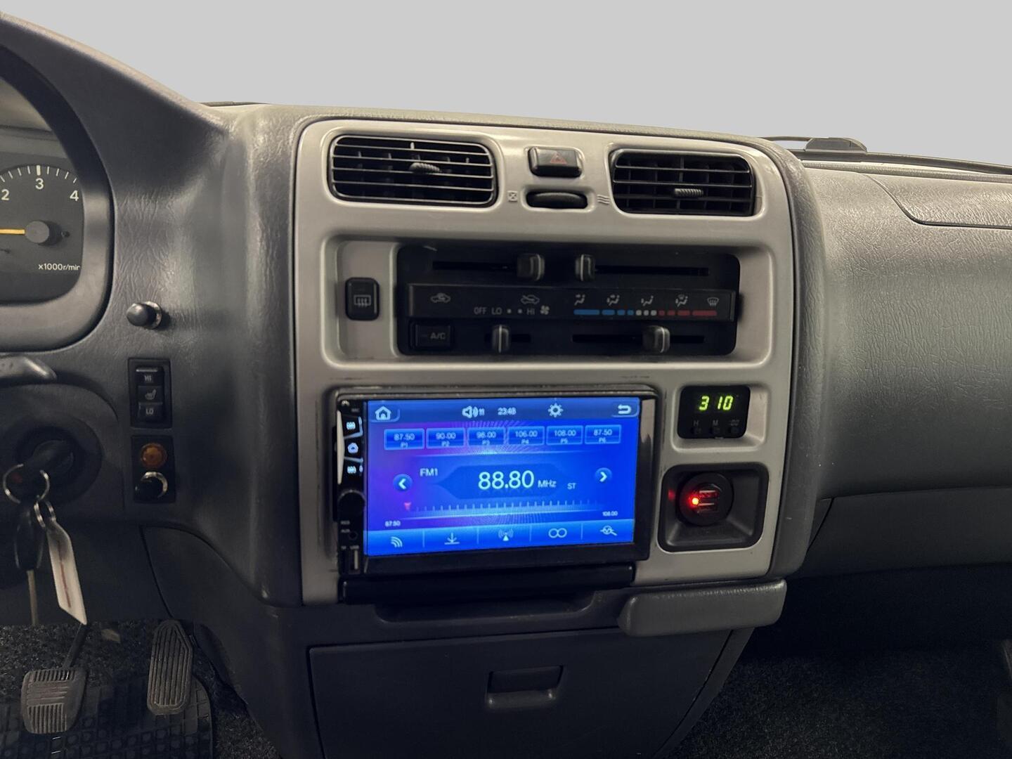 TOYOTA Hiace 2007