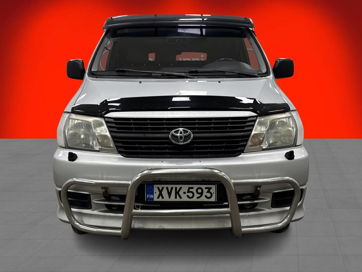 TOYOTA Hiace 2007