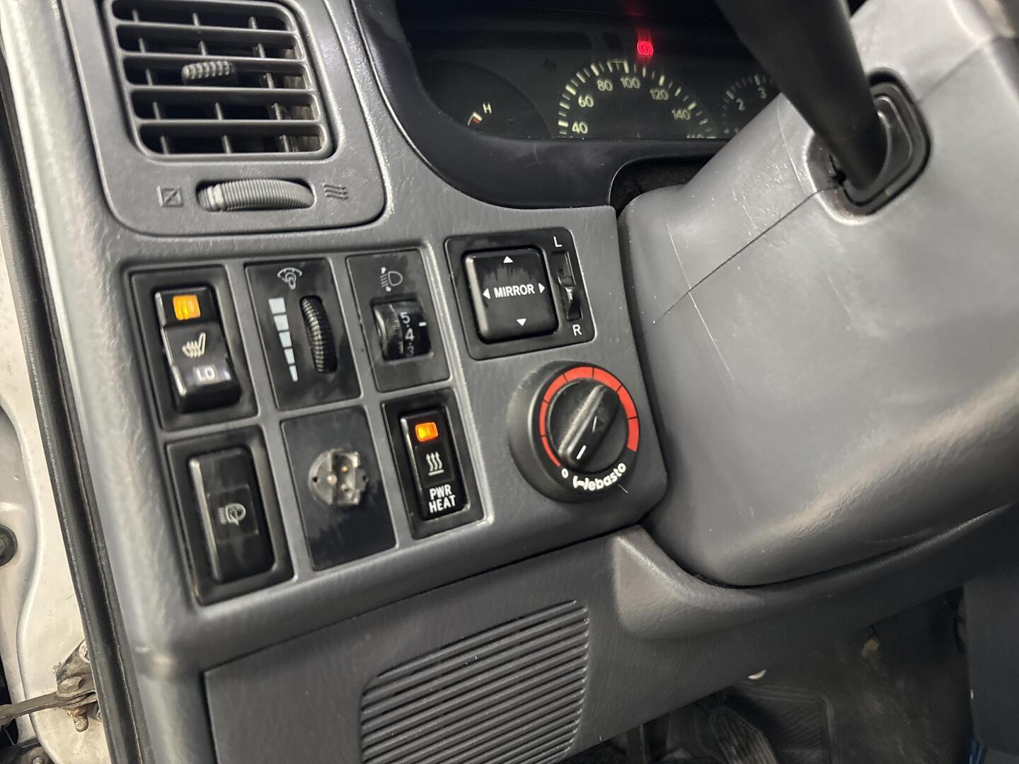 TOYOTA Hiace 2007
