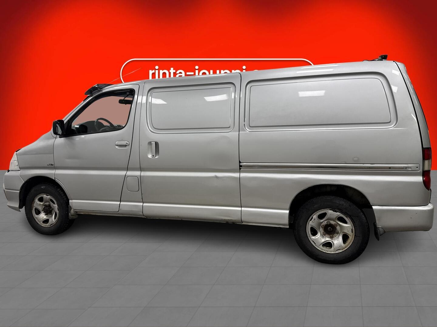 TOYOTA Hiace 2007