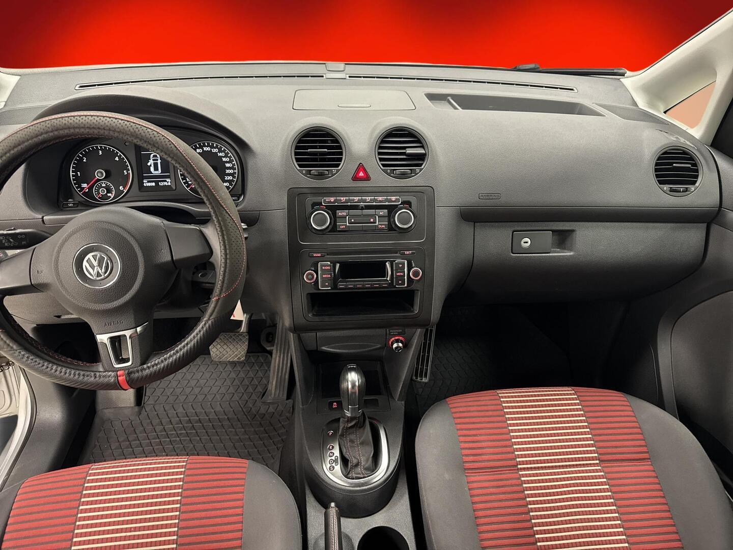 VOLKSWAGEN Caddy 2012