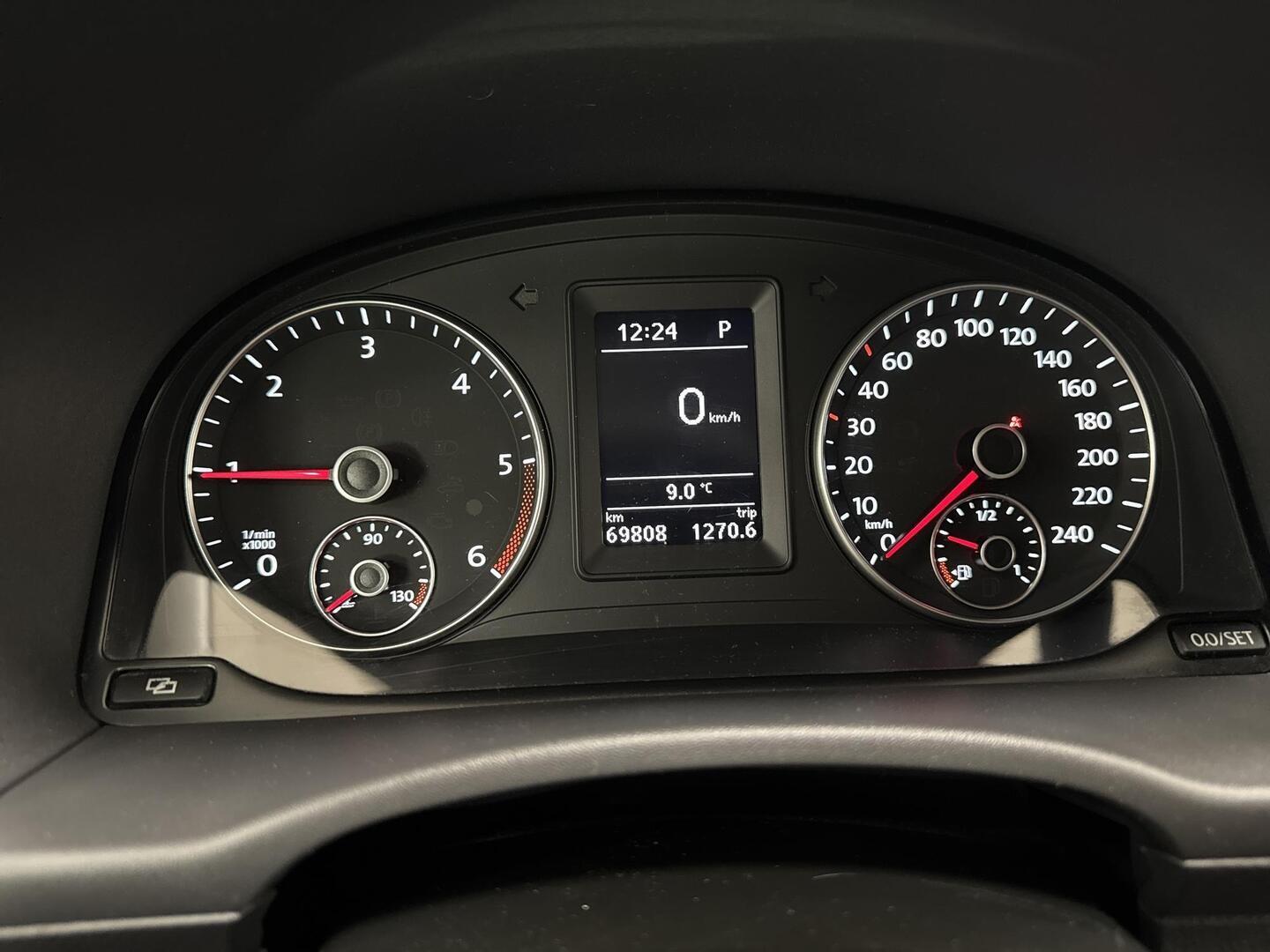 VOLKSWAGEN Caddy 2012
