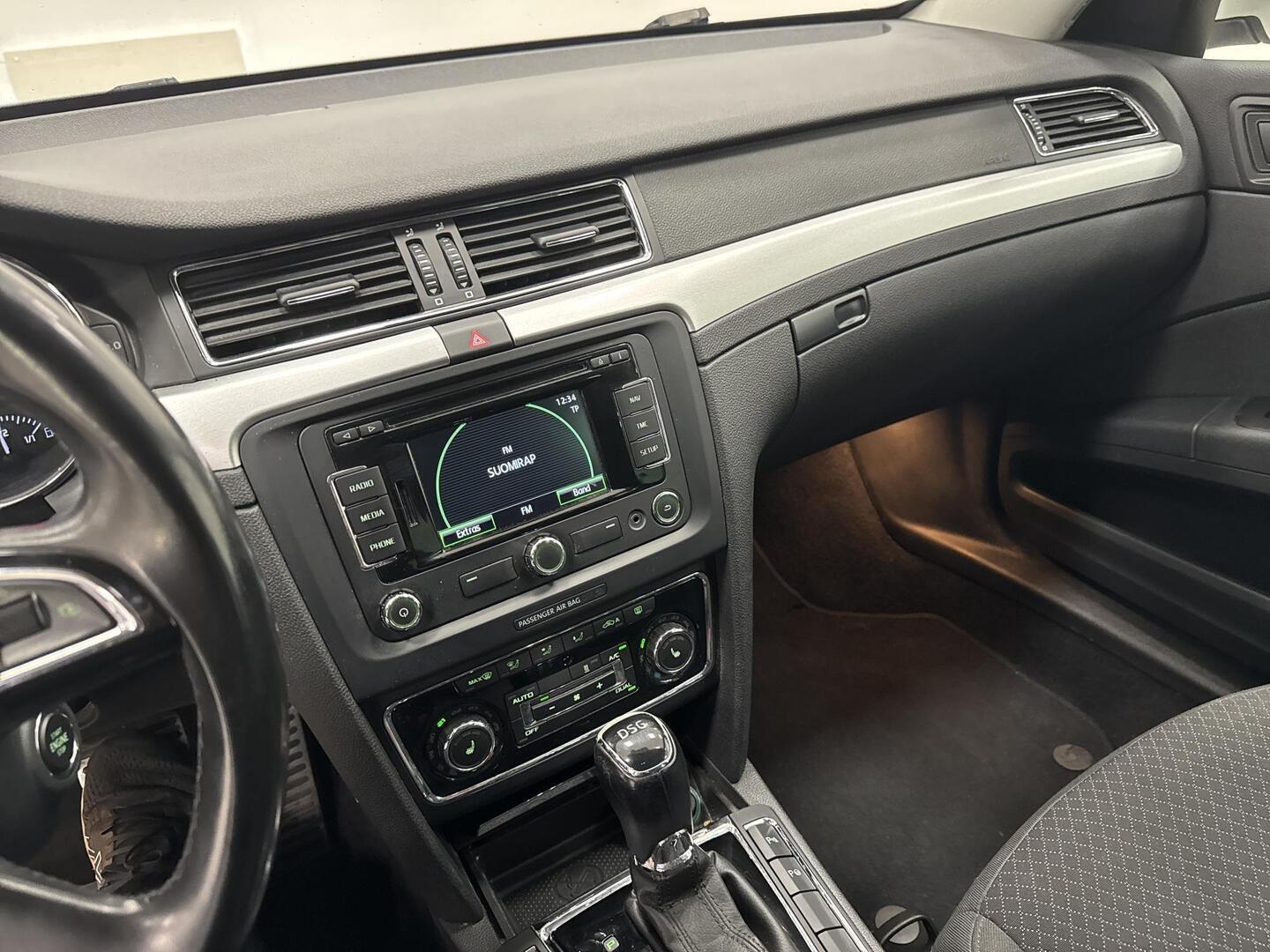 SKODA Superb 2014