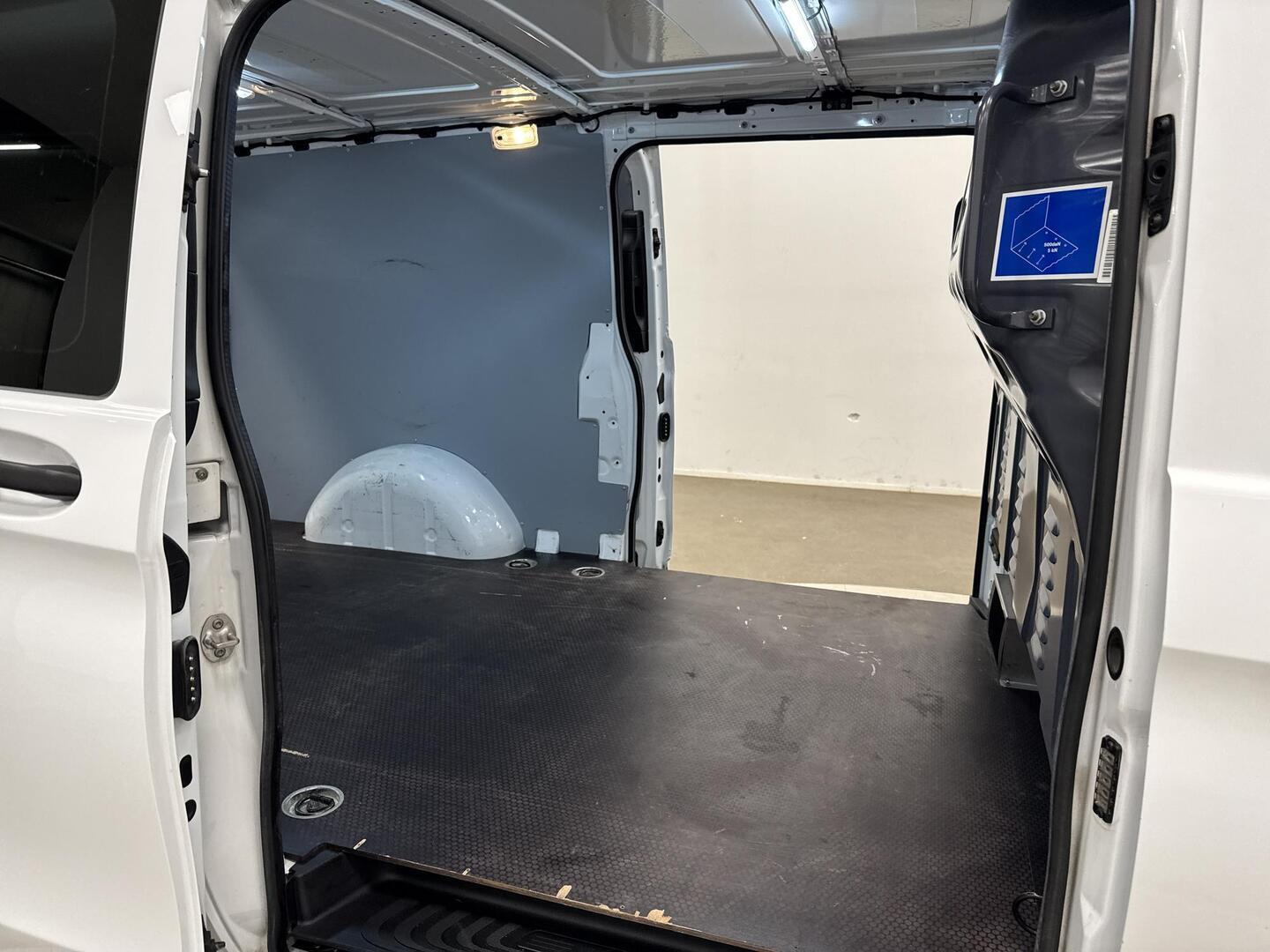MERCEDES-BENZ VITO 2020