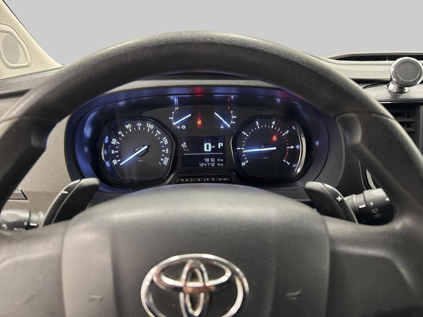 TOYOTA Proace 2021