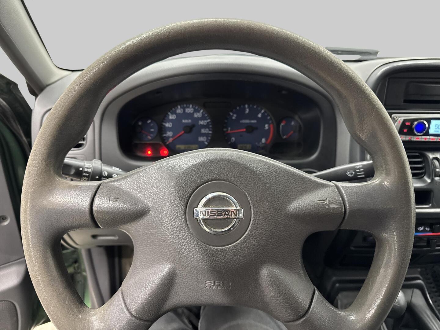 NISSAN King Cab 2002