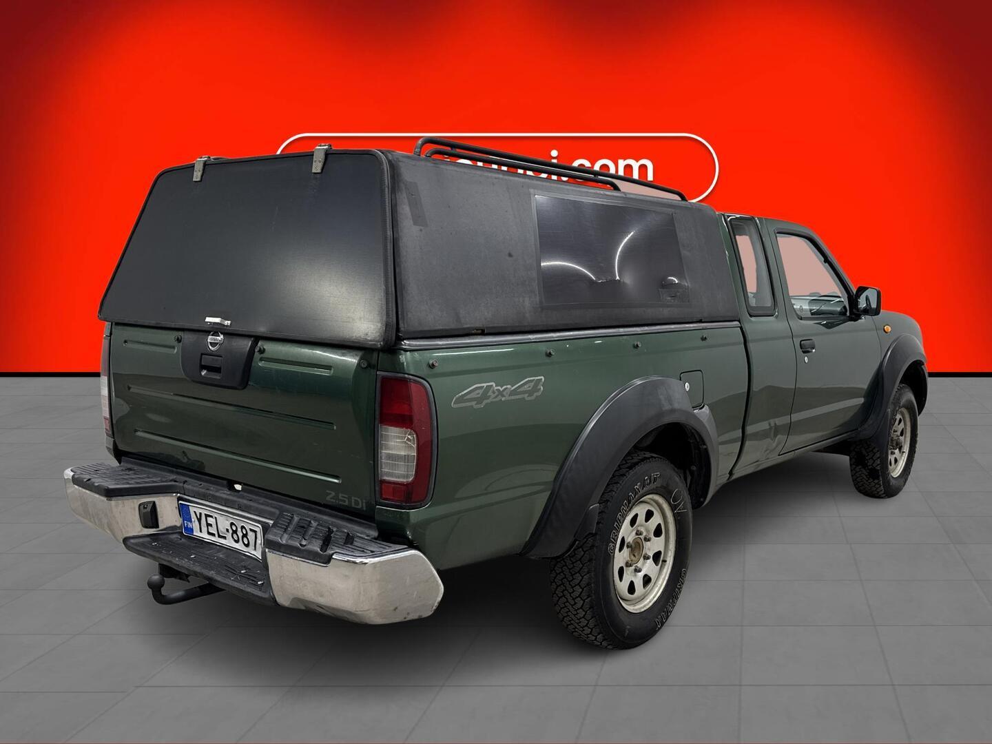 NISSAN King Cab 2002