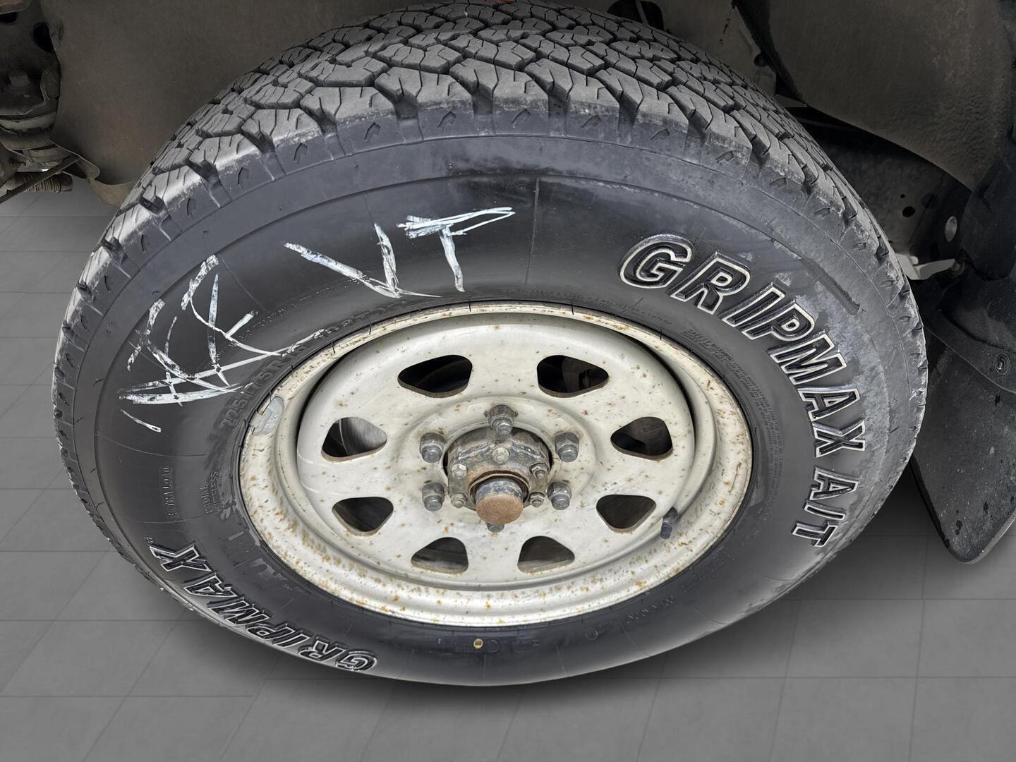 NISSAN King Cab 2002