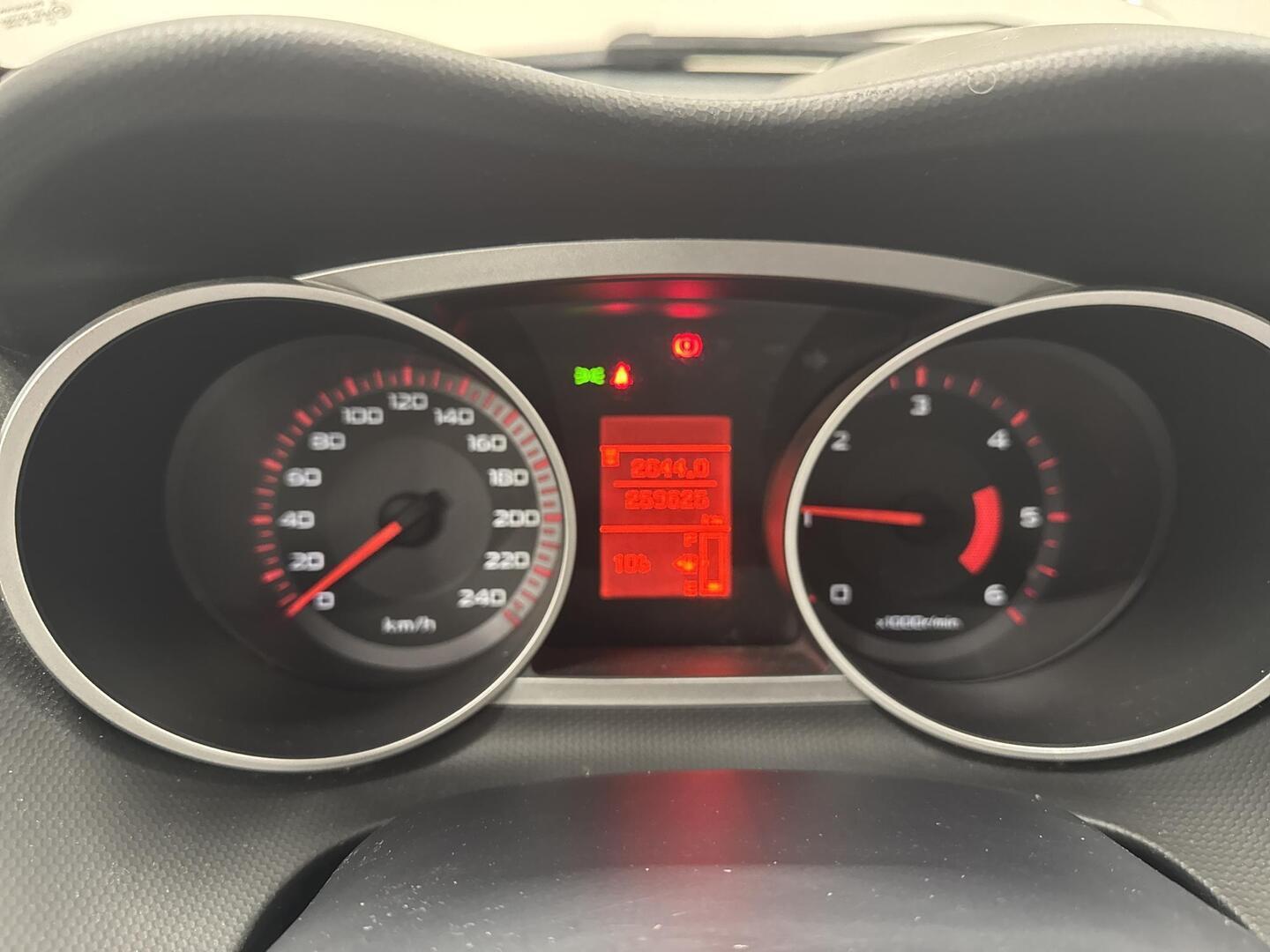 MITSUBISHI Outlander 2008