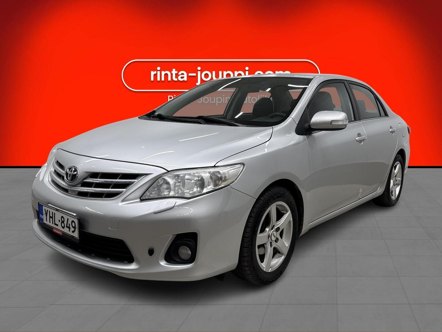 TOYOTA Corolla 2011