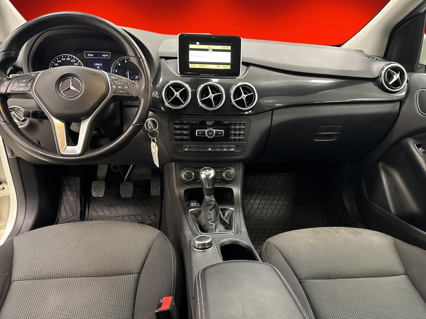 MERCEDES-BENZ B 2012