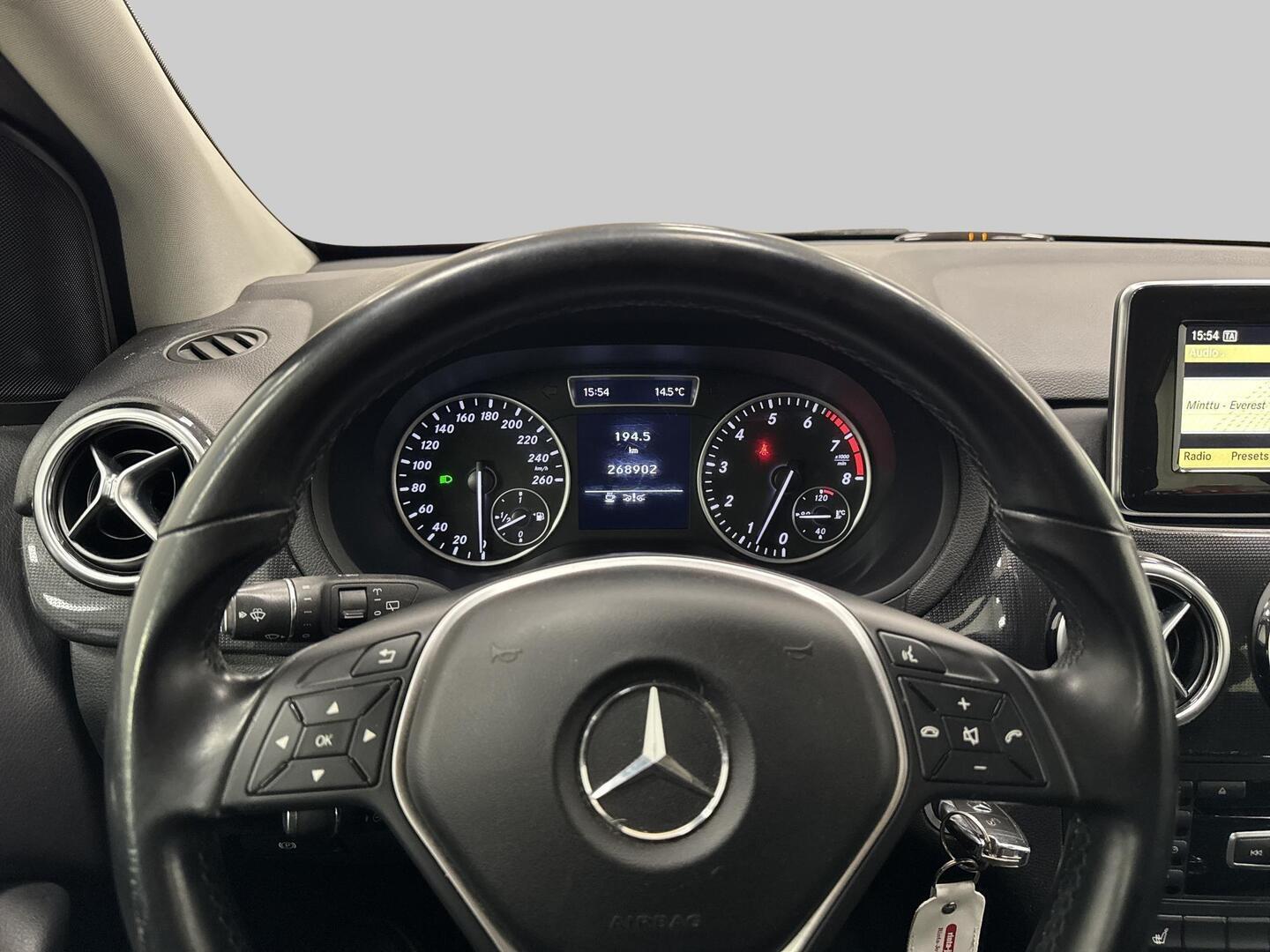 MERCEDES-BENZ B 2012