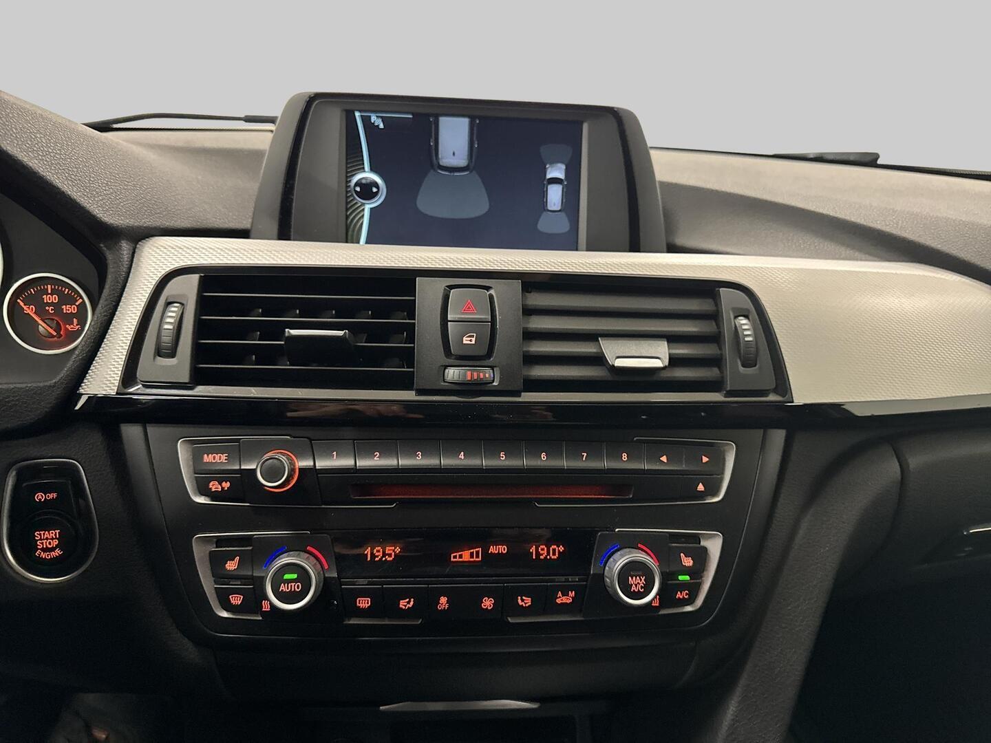 BMW 318 2014