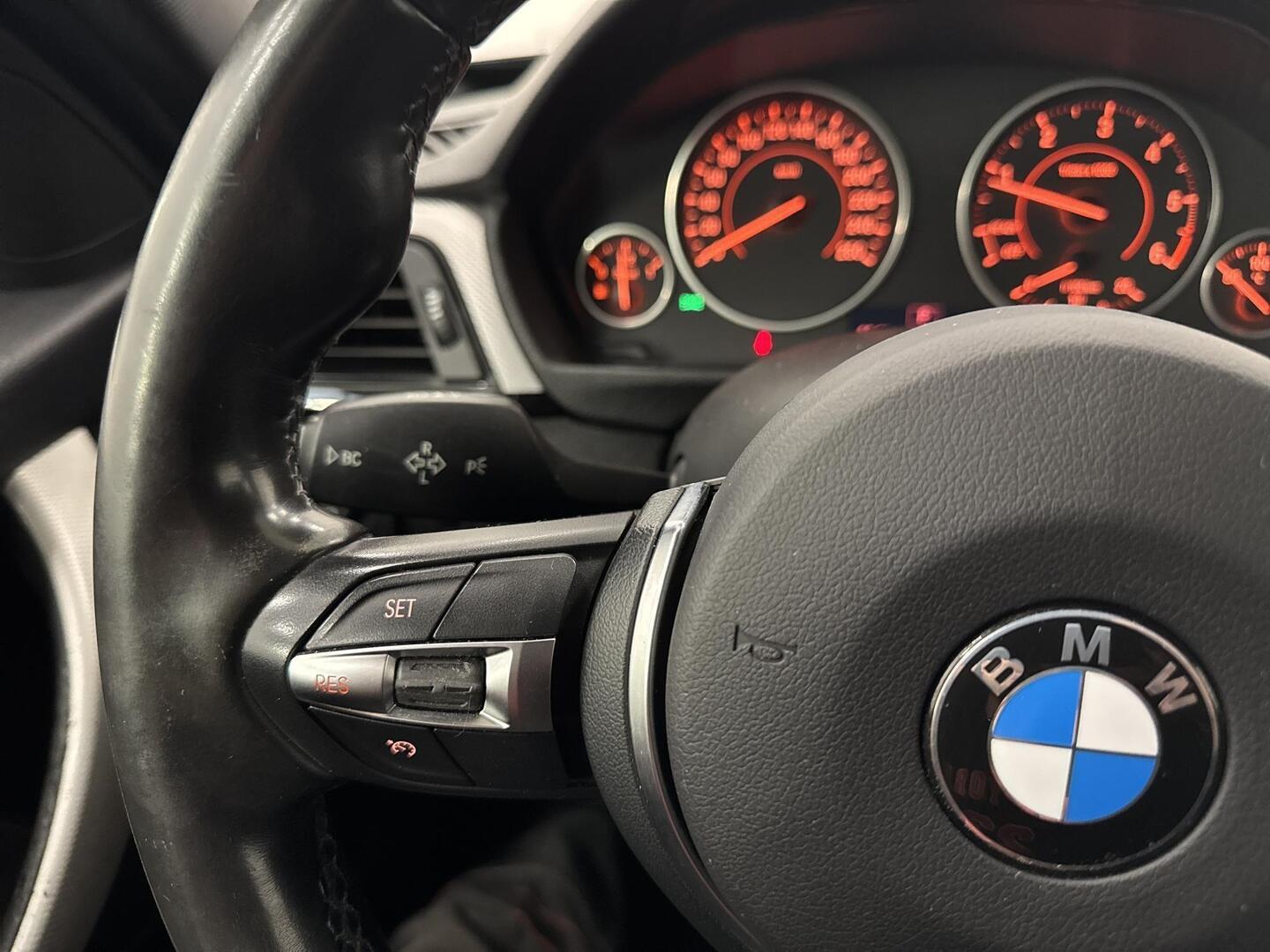 BMW 318 2014