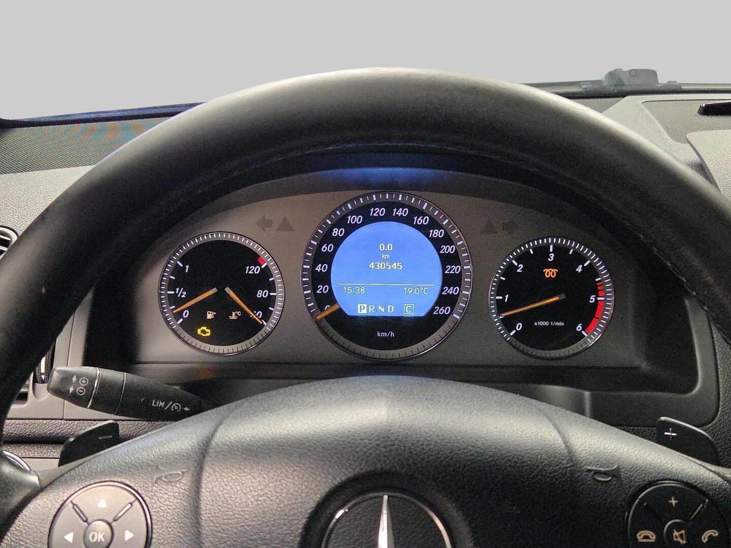 MERCEDES-BENZ C 2008