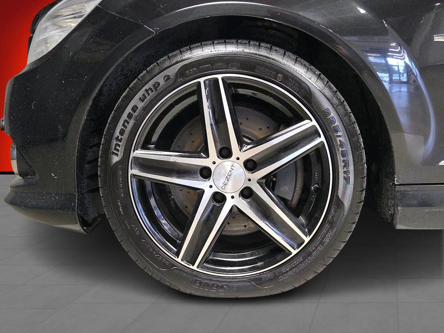 MERCEDES-BENZ C 2008