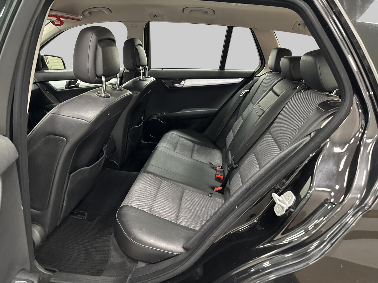 MERCEDES-BENZ C 2009