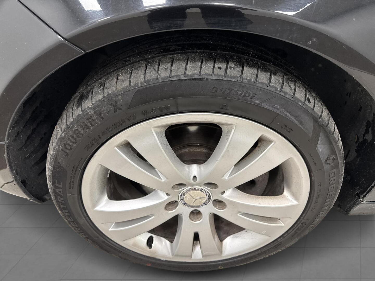 MERCEDES-BENZ C 2009