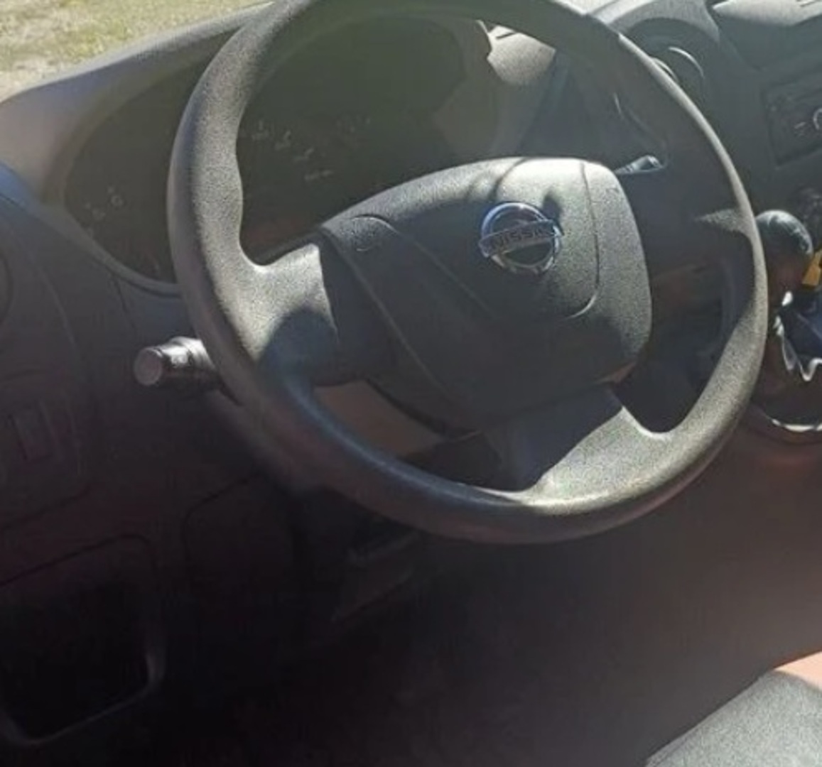 NISSAN NV400 2014