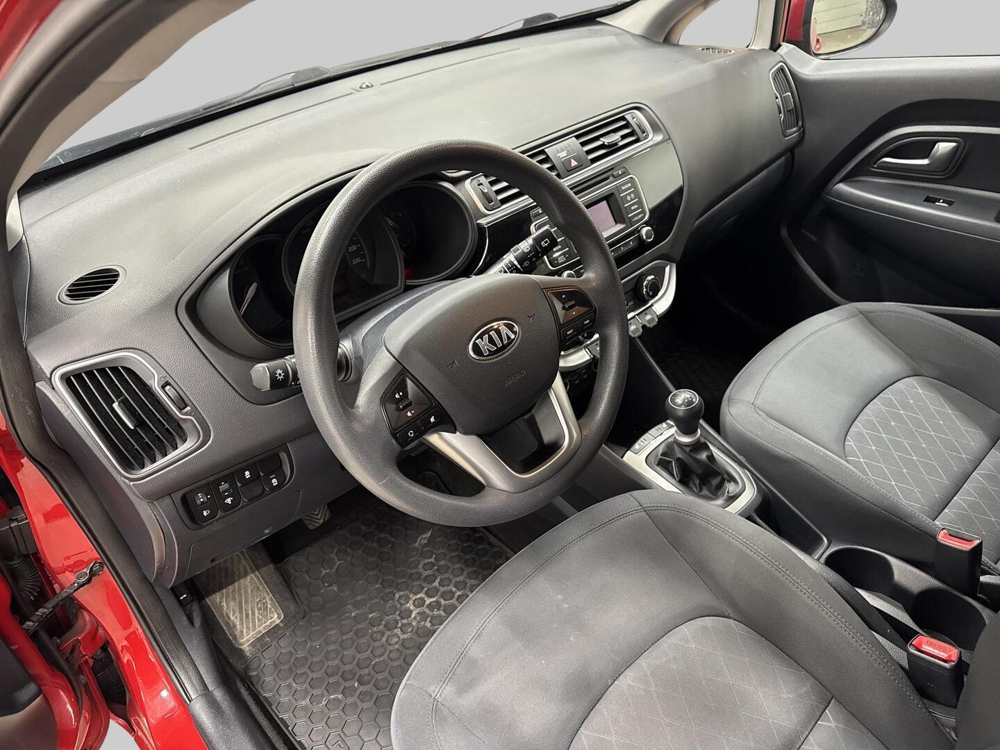 KIA RIO 2016