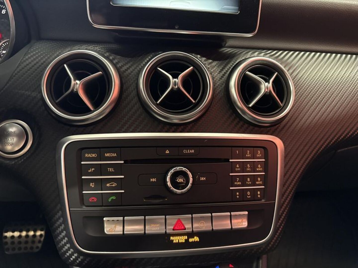 MERCEDES-BENZ A 2017