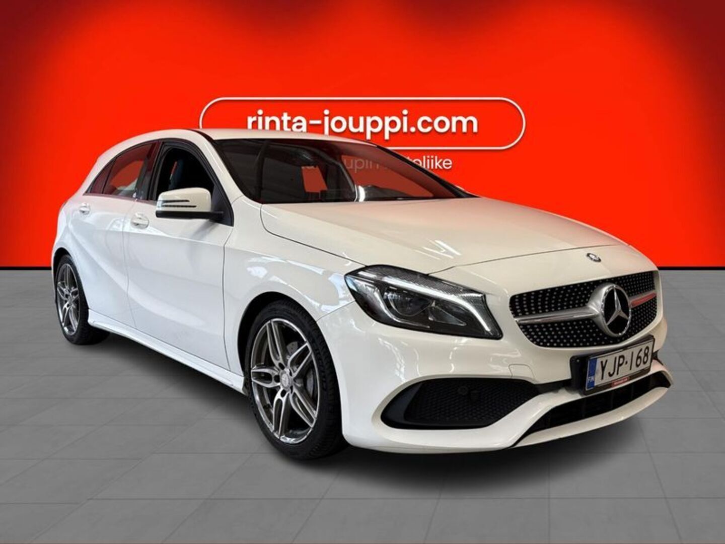 MERCEDES-BENZ A 2017