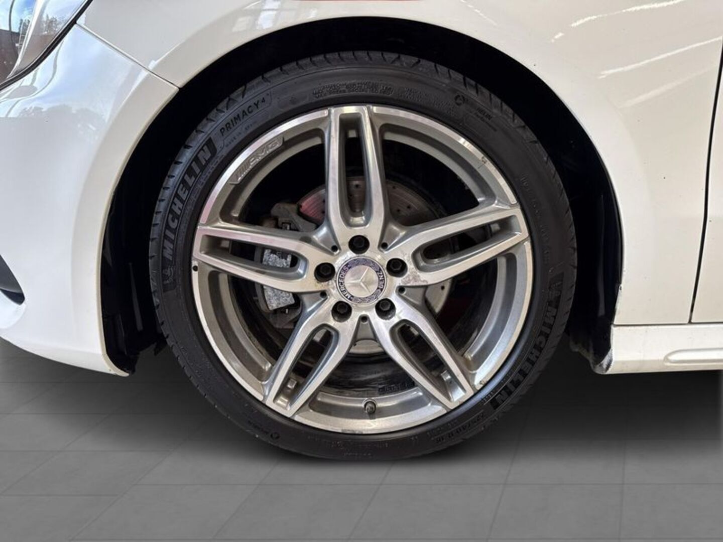 MERCEDES-BENZ A 2017