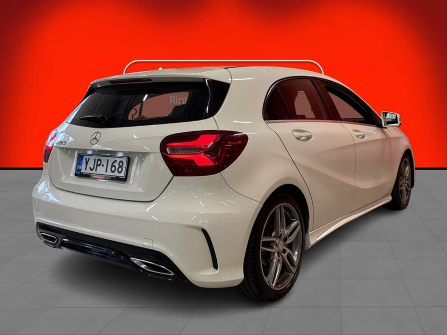 MERCEDES-BENZ A 2017