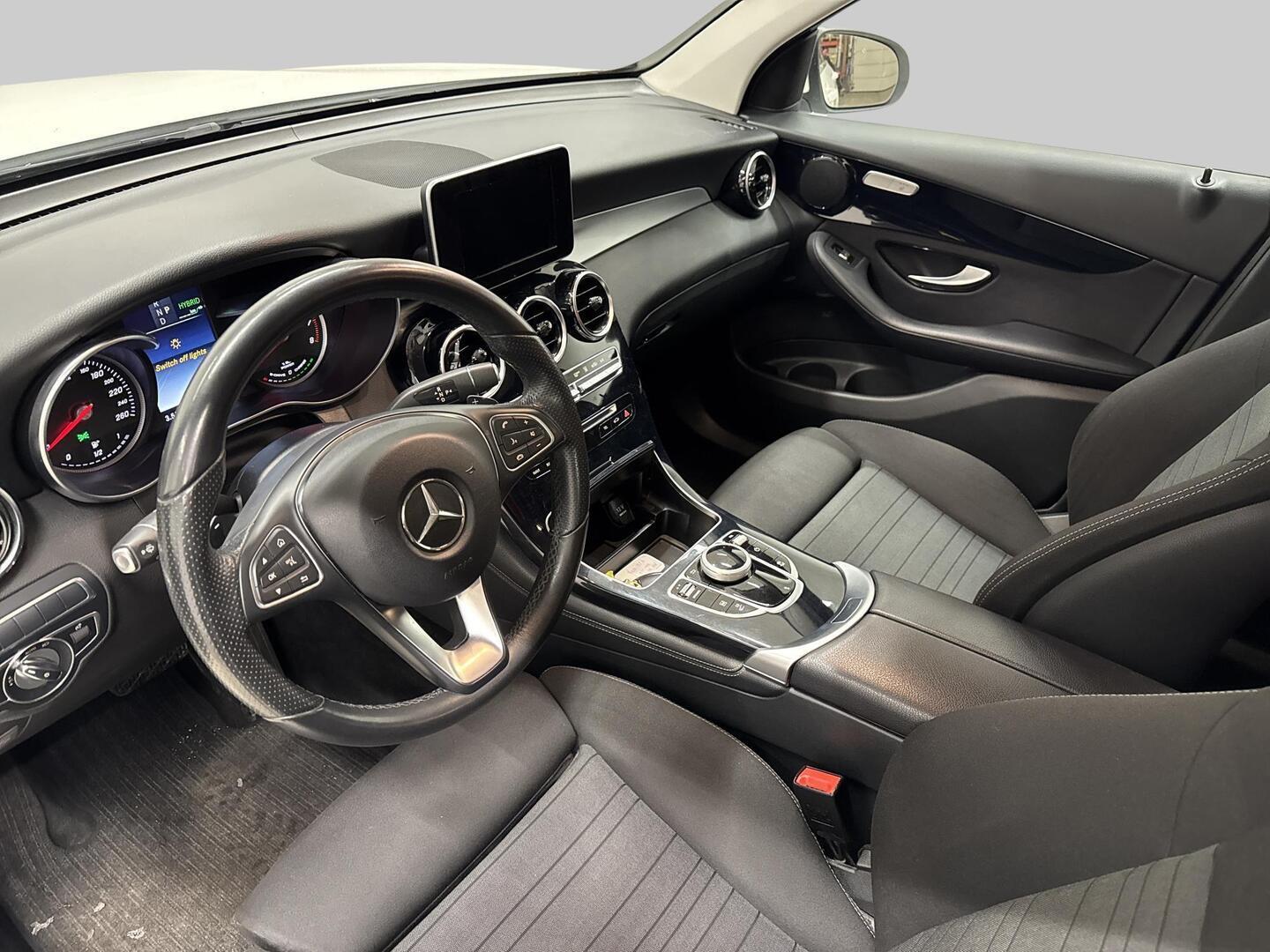 MERCEDES-BENZ GLC 2018