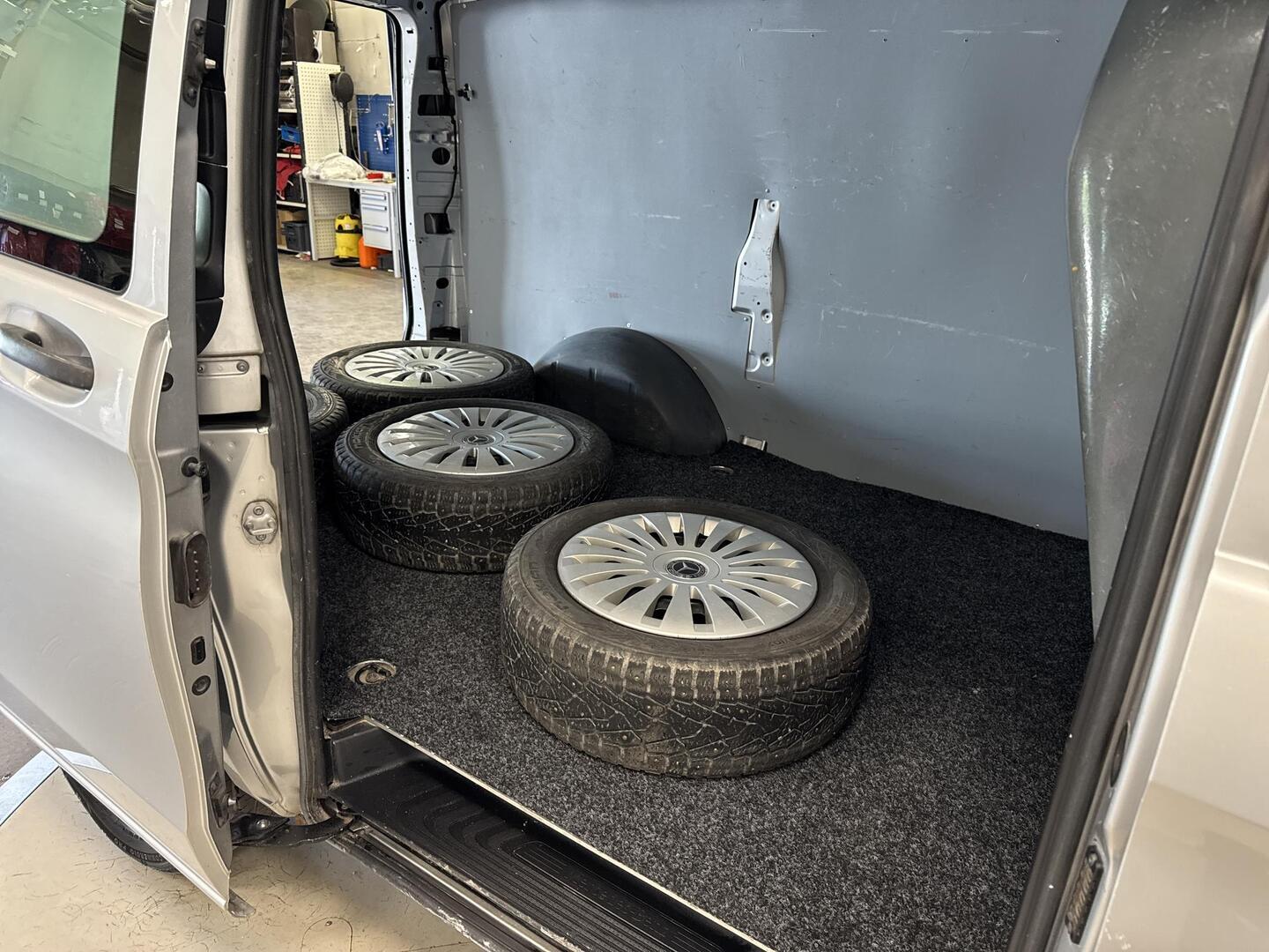 MERCEDES-BENZ VITO 2019