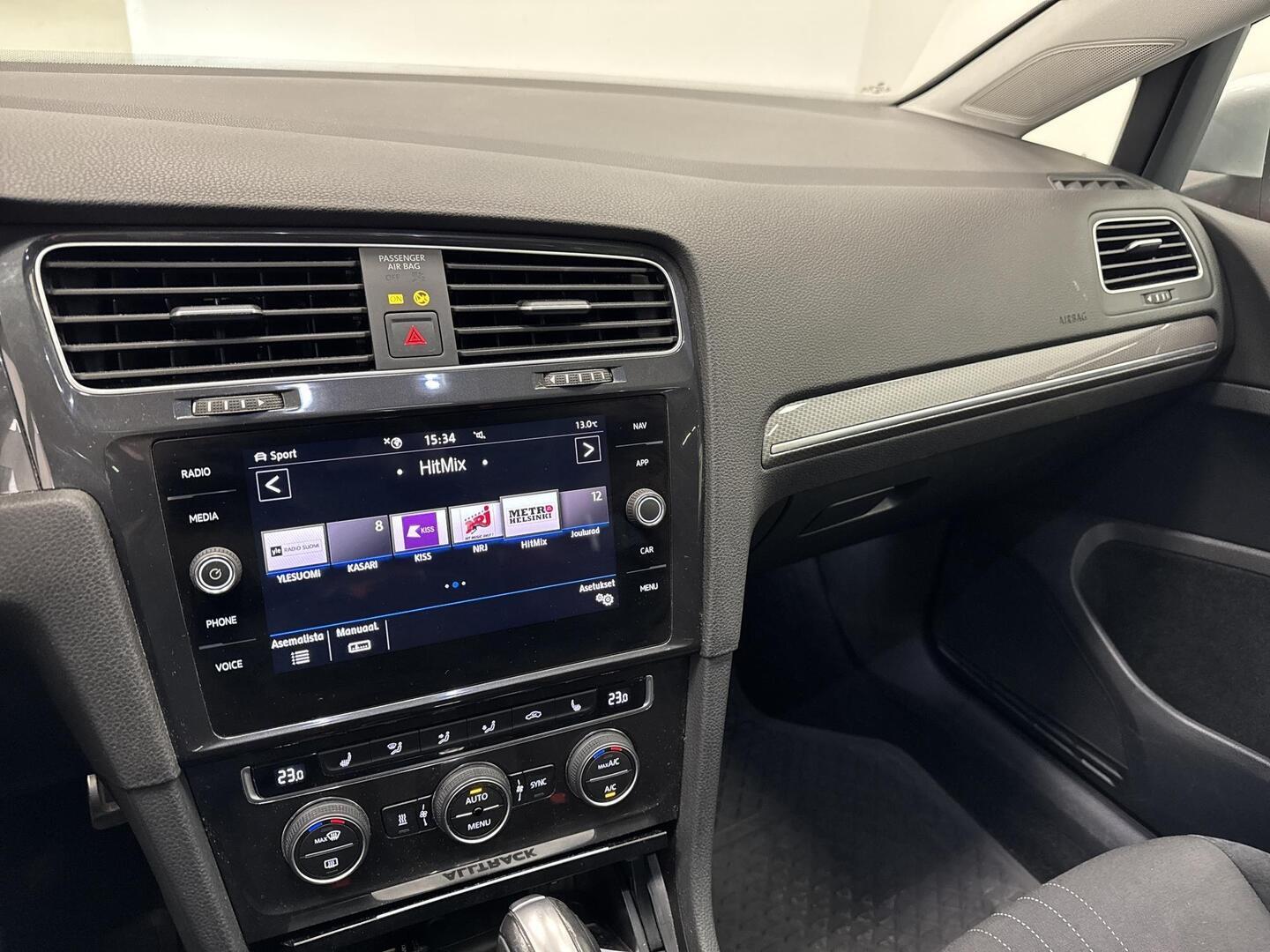 VOLKSWAGEN Golf 2020