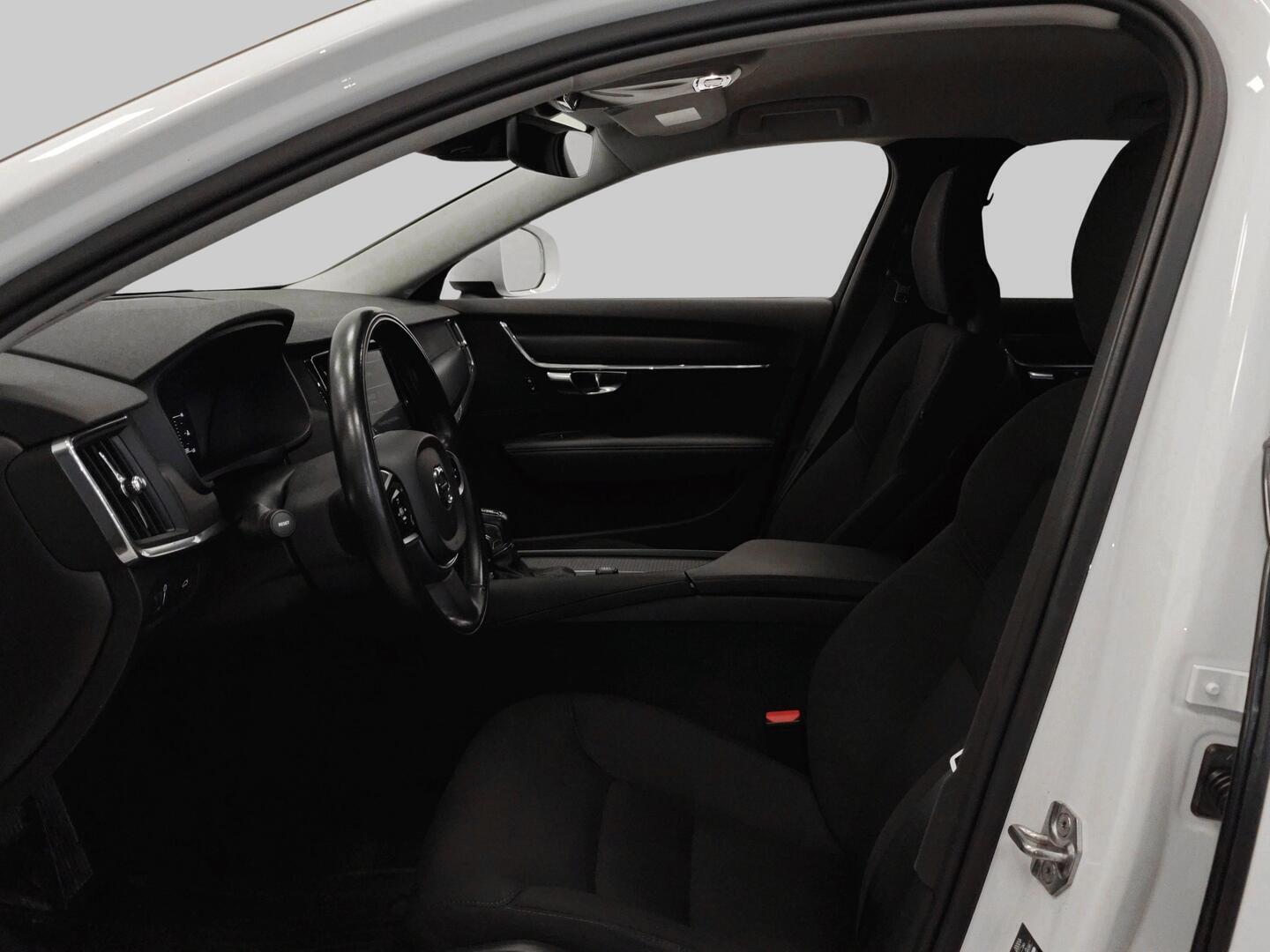 VOLVO V90 Cross Country 2018