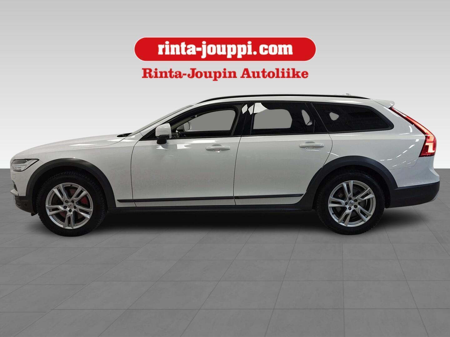 VOLVO V90 Cross Country 2018