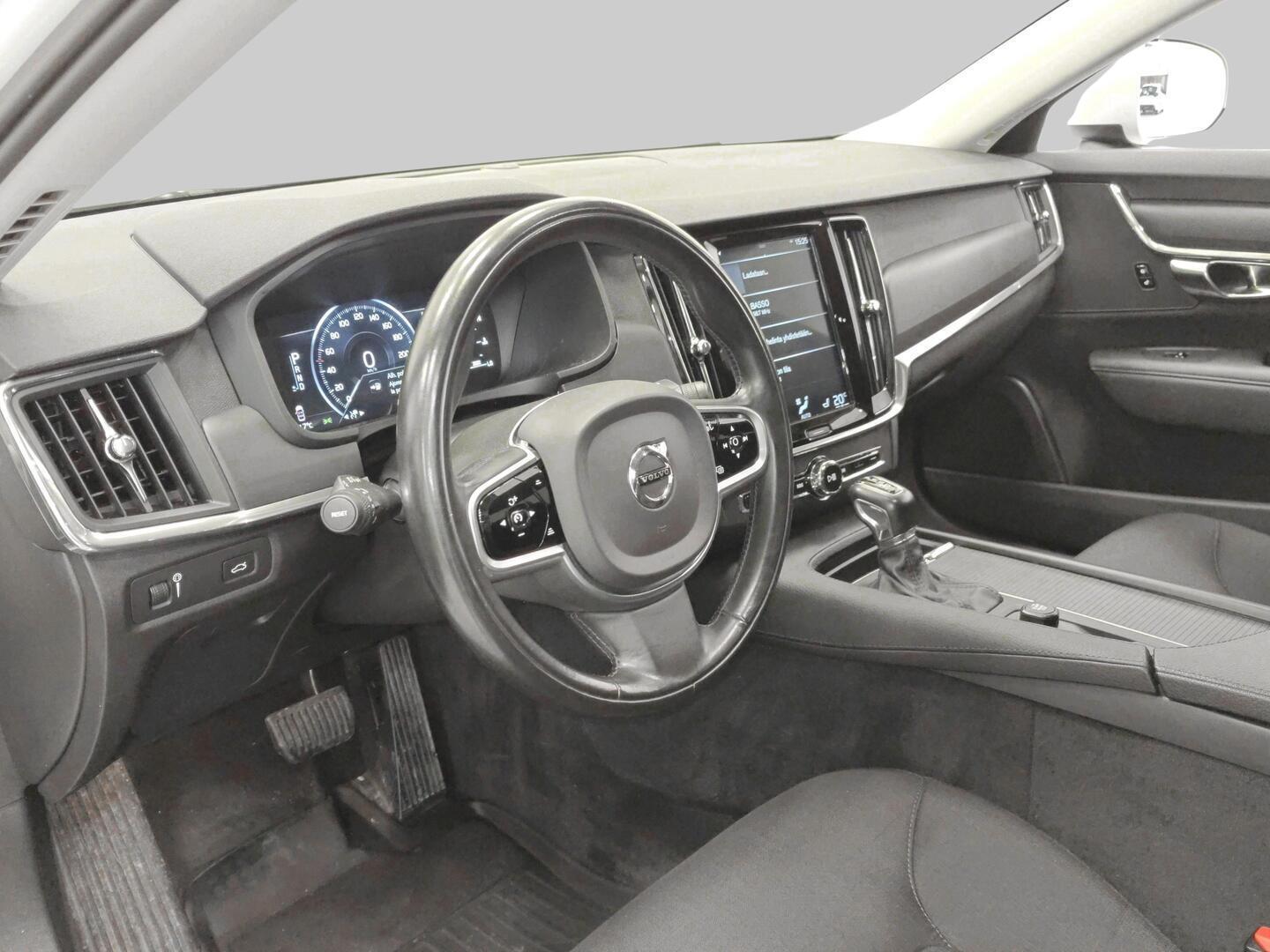VOLVO V90 Cross Country 2018