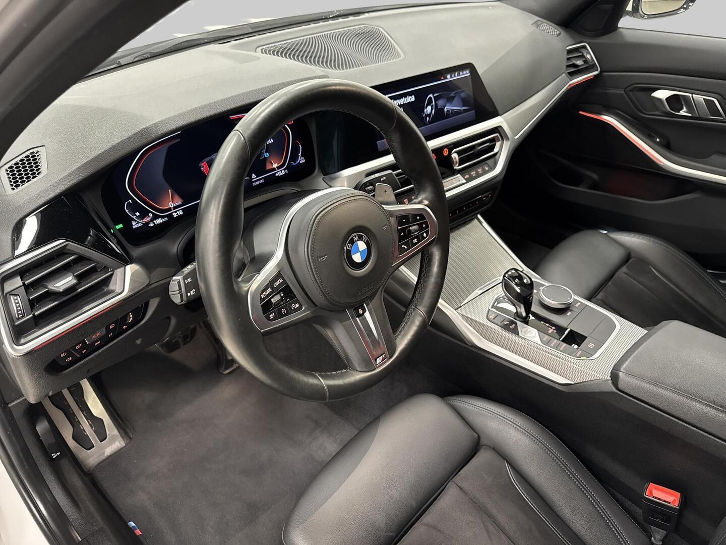 BMW 330 2020