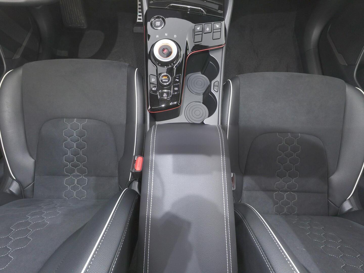 KIA SPORTAGE 2025