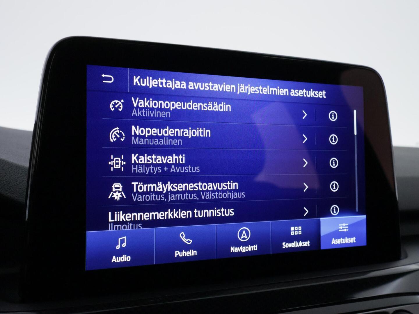 FORD KUGA 2024