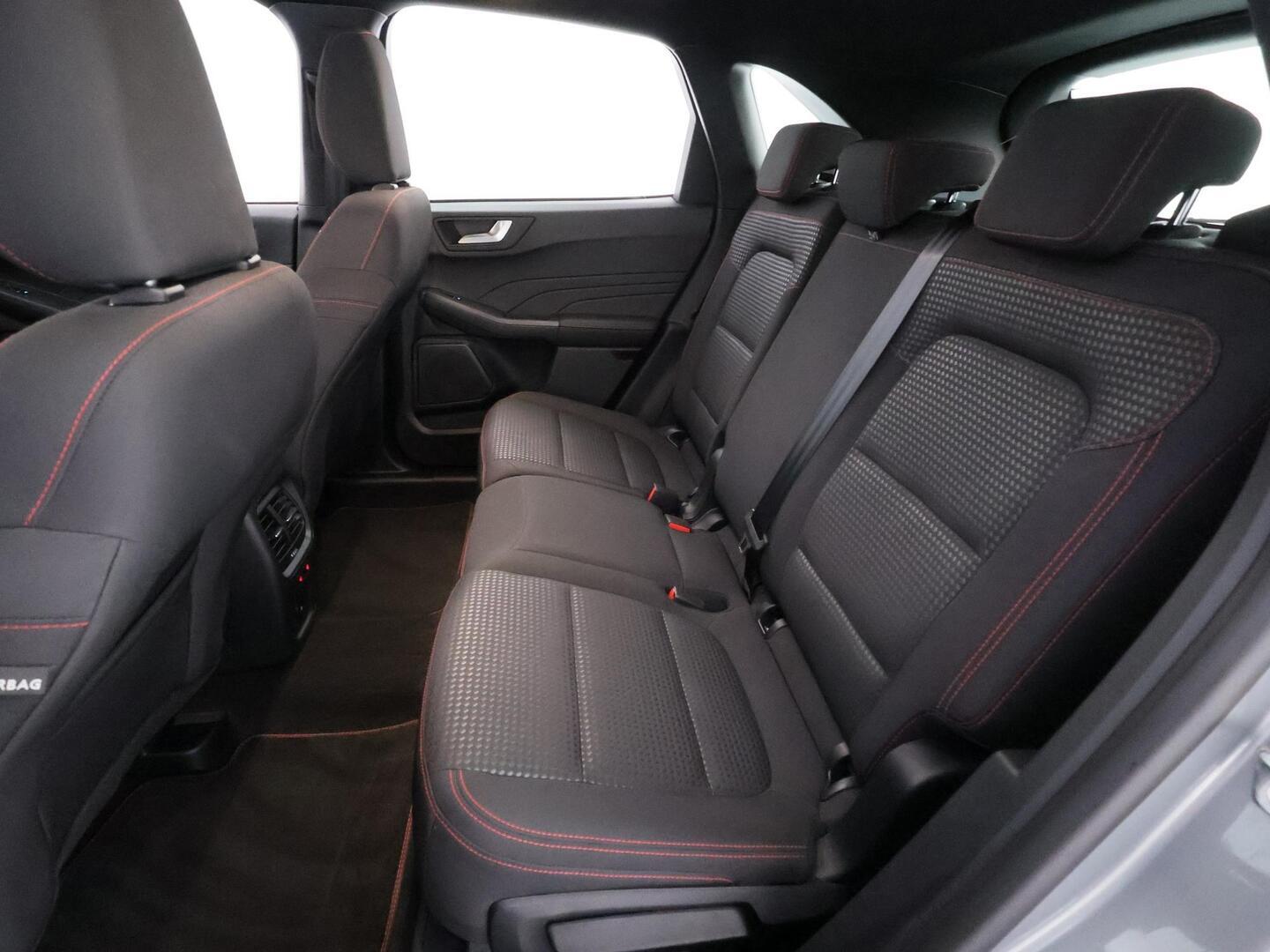 FORD KUGA 2024