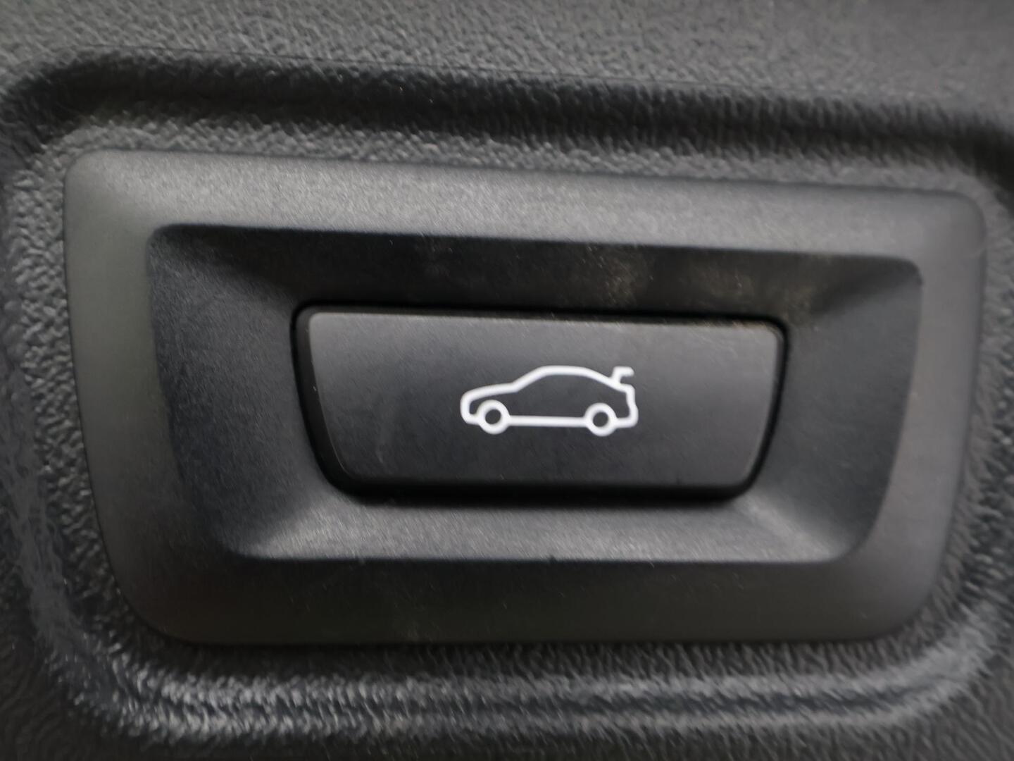 BMW I5 2025