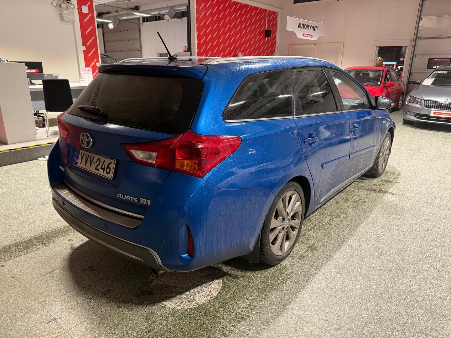 TOYOTA Auris 2013