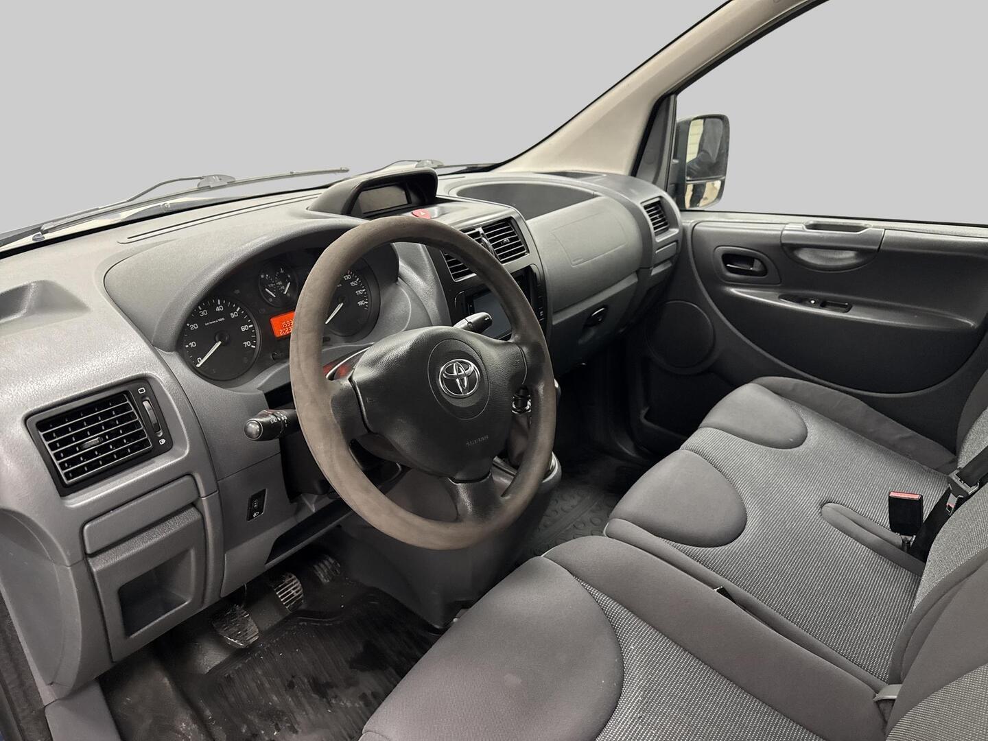TOYOTA Proace 2014