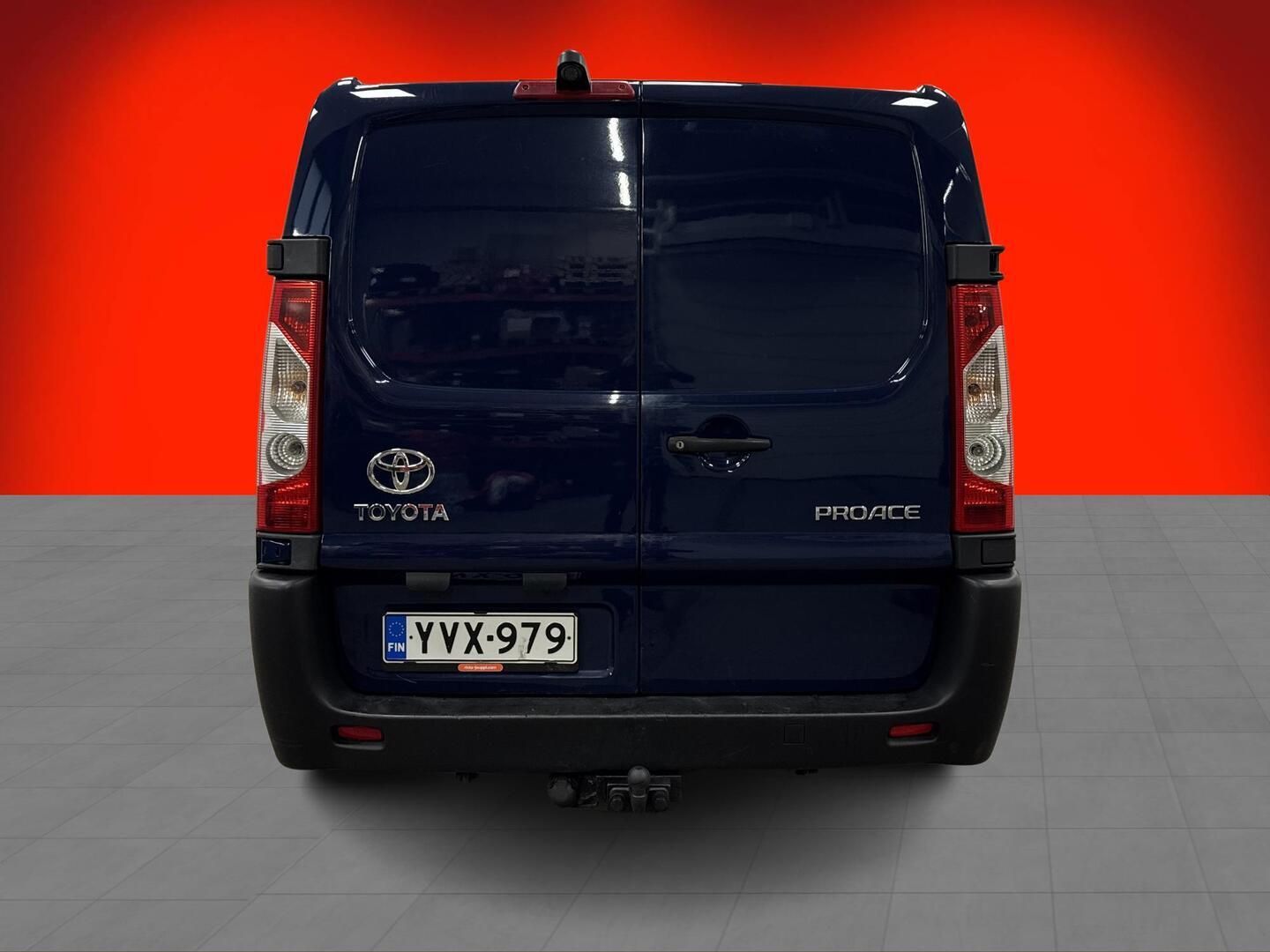 TOYOTA Proace 2014