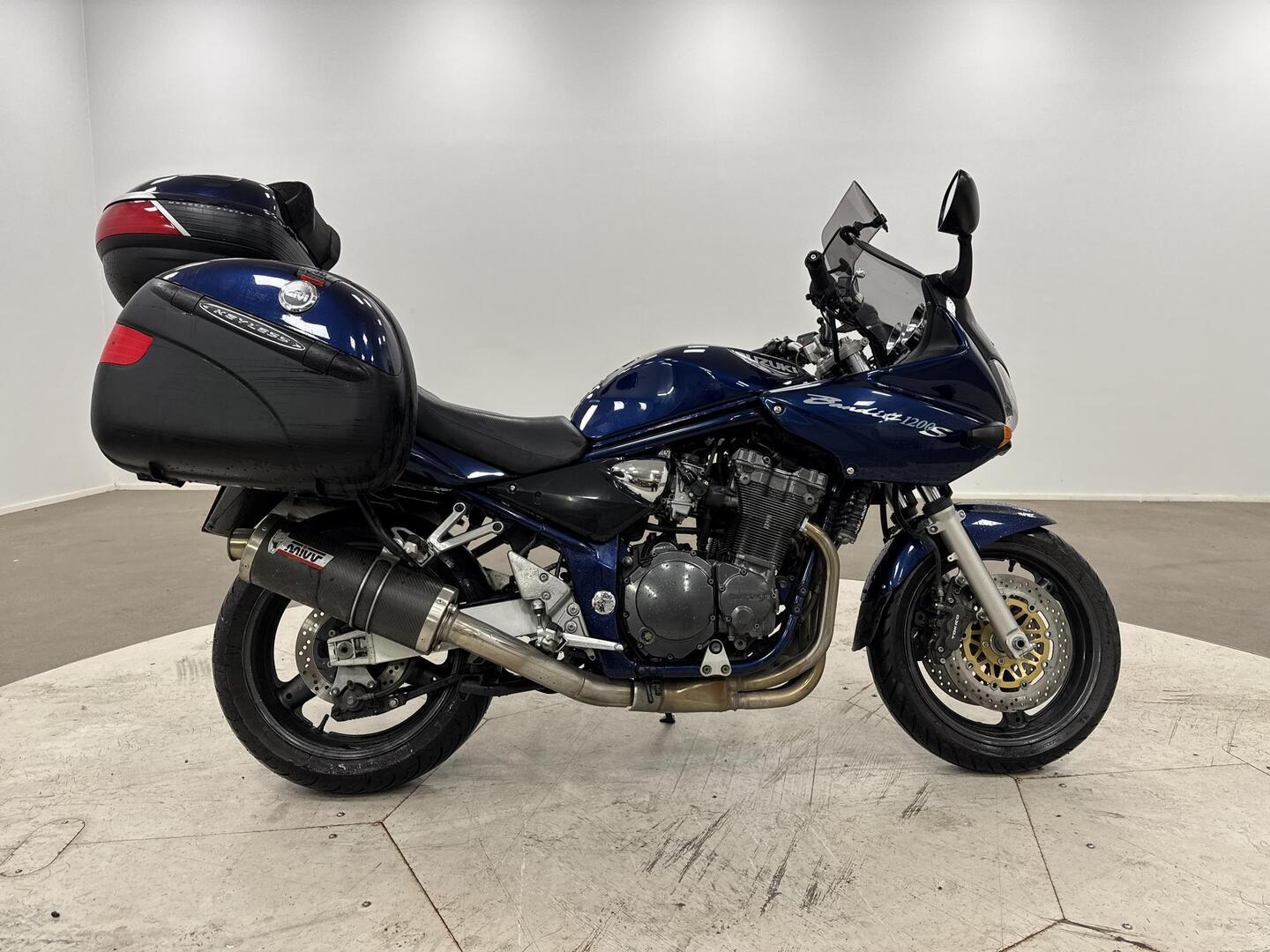 SUZUKI GSF 2003