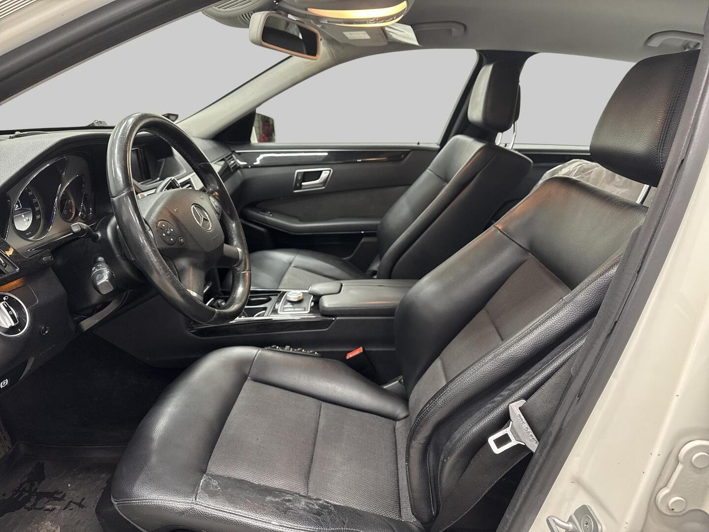 MERCEDES-BENZ E 2012